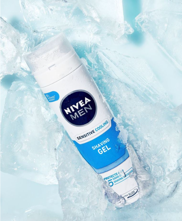 NIVEA MEN Sensitive Cooling Shave Gel with 0 % Alcohol, 200ml - Image 2